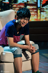 组图：胡夏放歌《最佳现场》 听家书潸然泪下