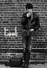 组图：丁一宇赴纽约拍写真 摩登时尚范儿酷劲十足