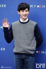 组图：神起昌珉FT在真刘仁娜等为品牌站台