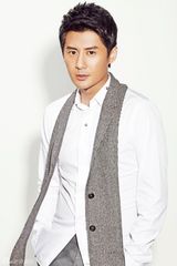 组图：张天其最新写真 尽显儒雅型男魅力