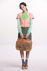 高清图：桂纶镁《全球热恋》多套造型皆为古董