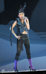 高清图：孙燕姿北京开个唱 劲歌热舞造型百变