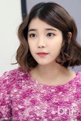 组图：张根硕IU《漂亮男人》幕后照独家揭秘