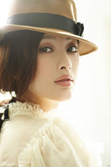 组图：张俪变猫女郎展极致女人诱惑