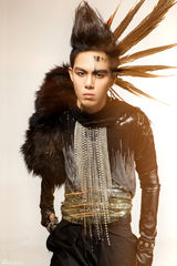 组图：孙子涵最新狂野写真曝光 展现野性另一面