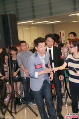 组图：杨采妮处女作首映 冯德伦莫文蔚旧爱同场