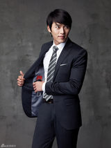 高清组图：韩星玄彬拍正装写真绅士魅力足