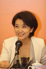 组图：黄建新父子档合作 江珊带病宣传被赞敬业