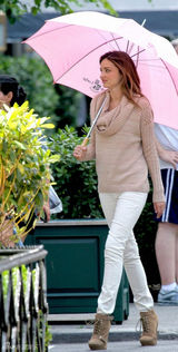 组图：超模米兰达-可儿服饰写真凸点上阵