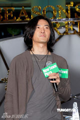 组图：李克勤郑伊健关楚耀等出席圣诞节倒数活动 