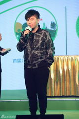 组图：常石磊为北京公益环保行动创作新歌