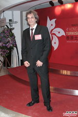 组图：香港土耳其电影节开幕 人海微尘打头阵