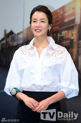 组图：金喜善新剧发布 荧屏牵手2PM玉泽演