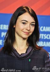 高清：竞赛片《奖励》发布会 导演宝拉携众演员到场