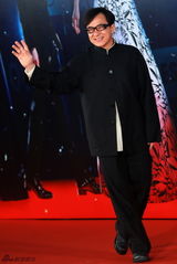 组图：《宗师》剧组压轴红毯 女星争秀美胸美背