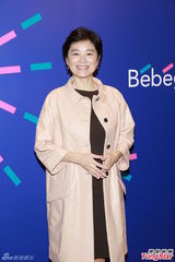 组图：林青霞现身支持继女 与生母张天爱同场