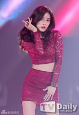 组图：T-ara嘉熙等亮相《THE SHOW》献精彩舞台