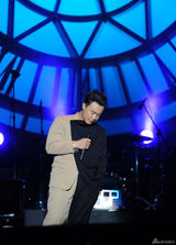 组图：盘点陈奕迅个唱经典造型 将搞怪进行到底