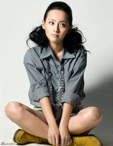 幻灯组图：《丝丝心动》热播 张嘉倪俏皮大片曝光