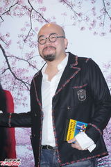 组图：叶佩雯郭伟亮浪漫大婚 陈奕迅喜当兄弟团