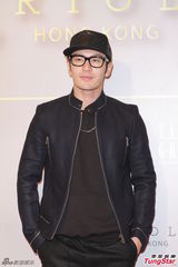 组图：刘嘉玲进军香港餐饮业 圈中友人前来捧场