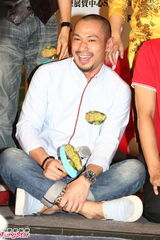 组图：《虾仔爹哋》重演筹款 众星助阵力撑善举