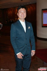 组图：李玟爆乳翘臀性感亮相 刘嘉玲气场强