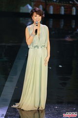 组图：金燕玲上台介绍金像奖入围最佳电影