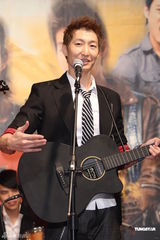 组图：《乐之路》首映 萧亚轩力挺洪天祥感激老爸