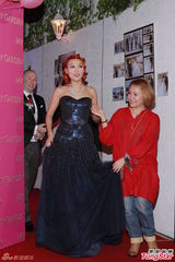 组图：李蕙敏香港补请喜宴 黄伟文要当小孩干爹