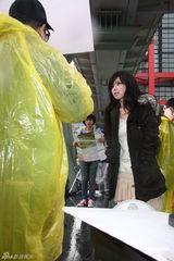 高清组图：林宥嘉绯闻女友邓紫棋台湾拍摄专辑MV