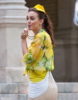 高清图：“绯闻女孩”莉顿-梅斯特嫩黄装扮现身