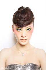 高清图集：应采儿一切不设防 随意简单“傻大姐”