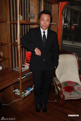 组图：黎耀祥为儿子不往内地发展