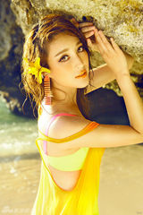 组图：甘婷婷彩色主题大片 清凉橙色系抢眼