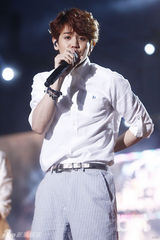 组图：BEAST美丽派对 为粉丝公开新曲