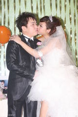 组图：小彬彬结婚儿子当花童 大牌艺人均缺席