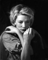 组图：欧美当红明星昔日后台休息照 刘易斯俊秀