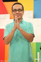 组图：任爸受访感谢阿中一路相伴 幽默回应Ella婚讯