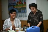 组图：《谁来伺候妈》李崇霄彭玉母子情深