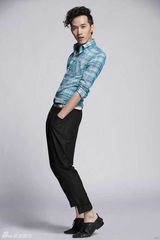 组图：型男组合Aone天下服装大片