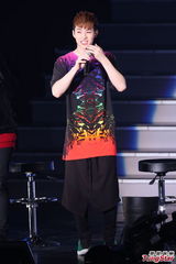 组图：SJ-M赴台中文大升级 动感舞曲High翻全场