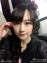 组图：美少女长发照撞脸李宇春