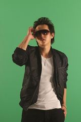 高清组图：韩庚最新MV剧照曝光 健康性感魅力尽现