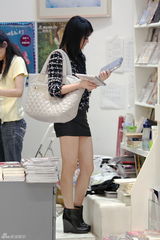 高清组图：盘点周迅街拍照 简单低调展露时尚气息