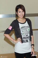 组图：无线台庆项目进行彩排 众美女艺员热舞