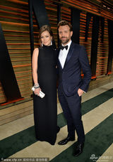 组图：奥斯卡晚宴养眼 可儿秀半球龙女大露背