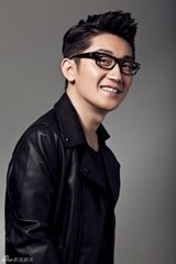 组图：金志文新写真曝光 怒吼彰显男人本色