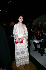 组图：陈燃透视装成焦点 复古时尚显东方魅力