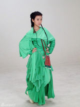 组图：毛晓彤《天龙八部》演绎治愈系钟灵